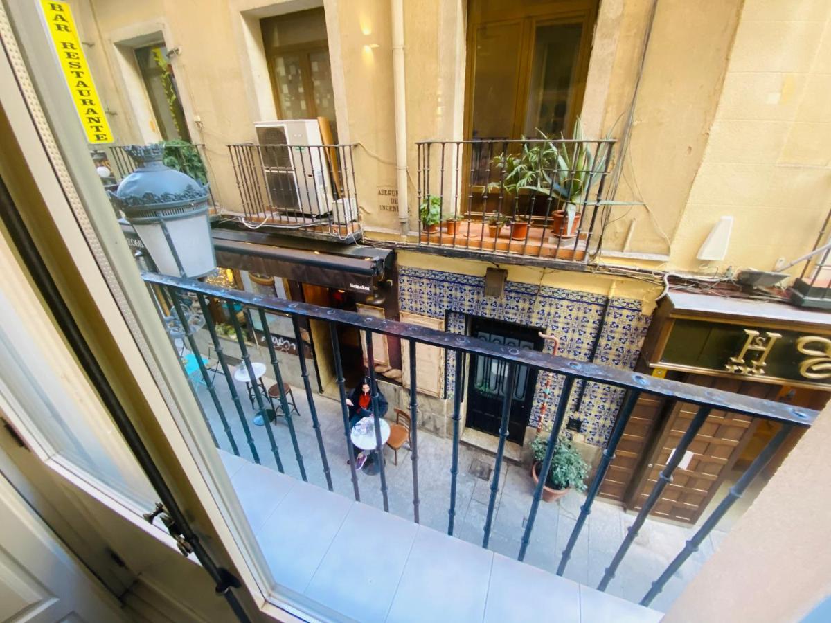 Apartamentos Puzzle Madrid Sol Exterior foto